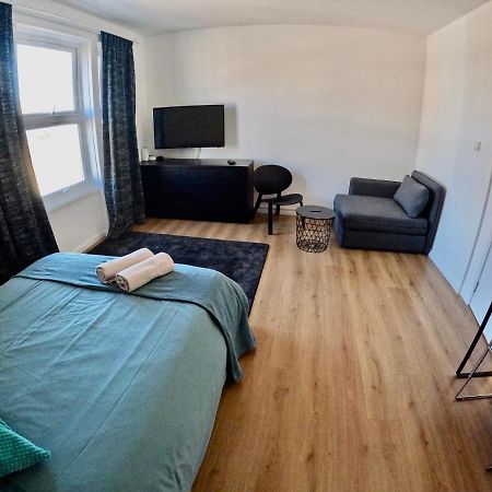 Lovely One Bedroom Flat Londres Exterior foto