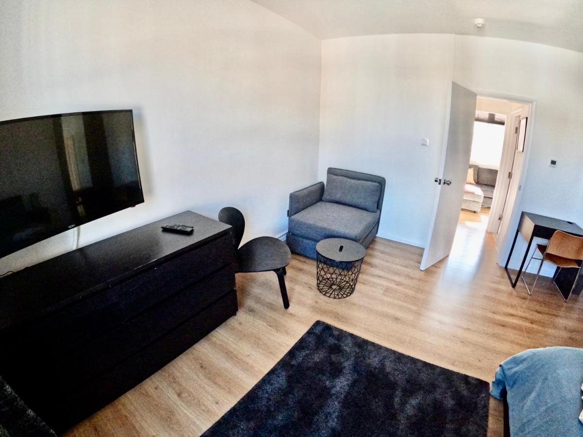 Lovely One Bedroom Flat Londres Exterior foto